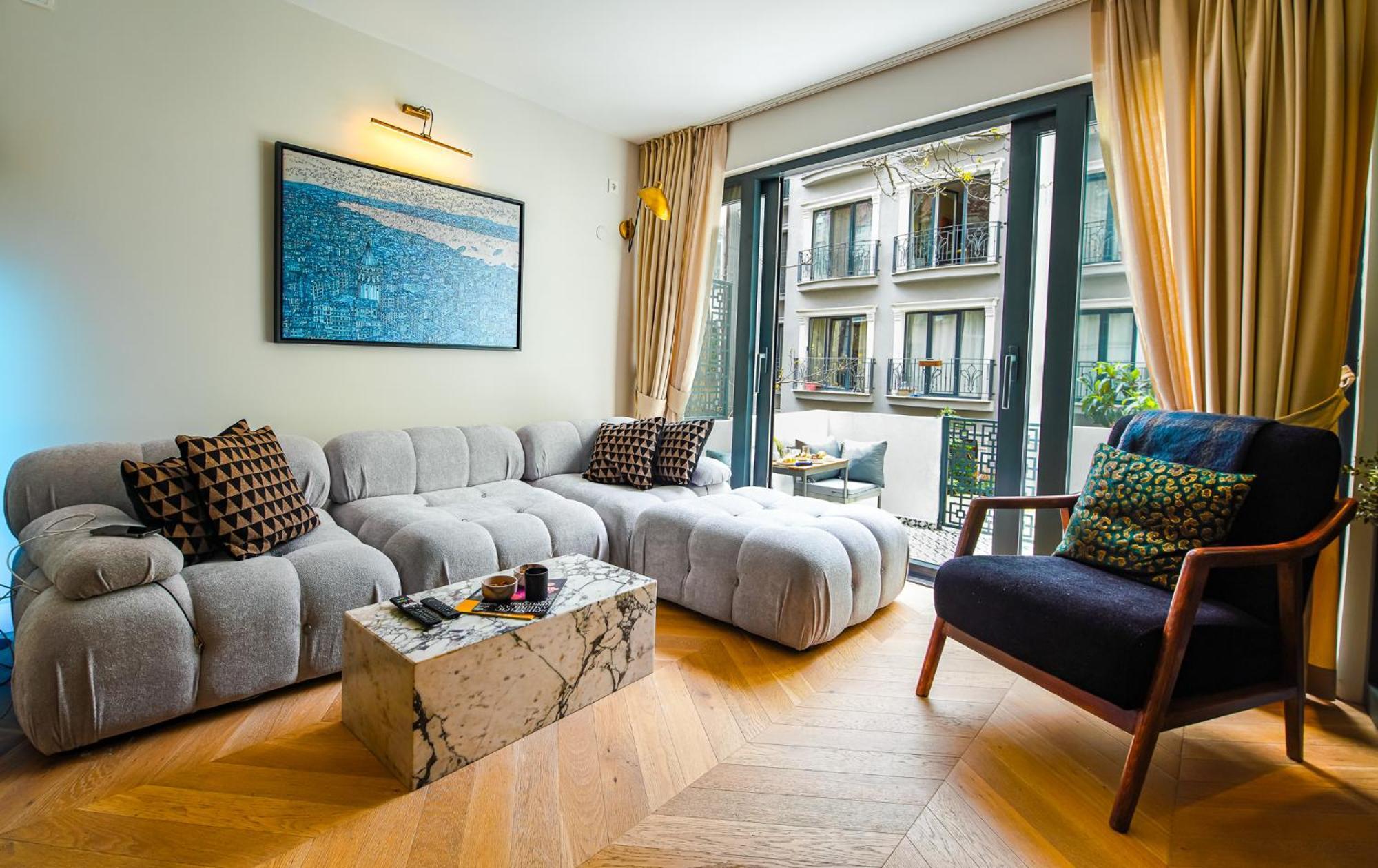 Apartment Designer In Art District With Terrace Garden